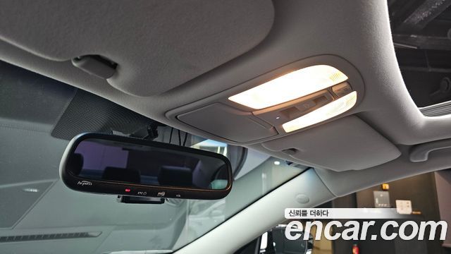 Kia K7 2016 — photo 22