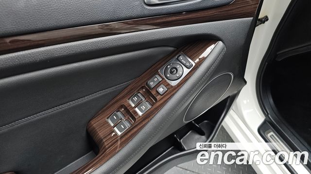 Kia K7 2016 — photo 26