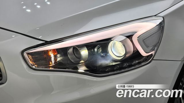 Kia K7 2016 — photo 8