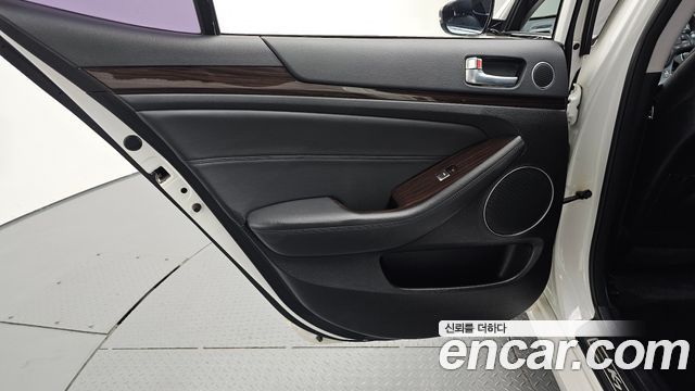 Kia K7 2016 — photo 15