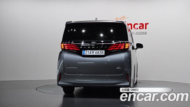 Toyota Alphard 2024 — photo 4