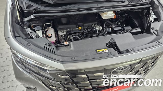 Toyota Alphard 2024 — photo 6