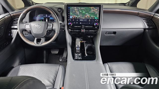Toyota Alphard 2024 — photo 10