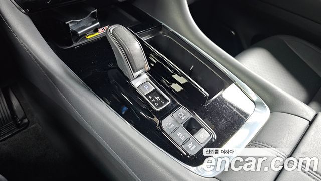 Toyota Alphard 2024 — photo 12
