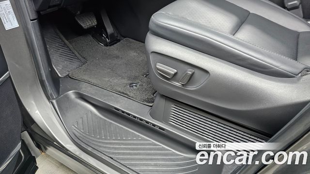 Toyota Alphard 2024 — photo 27