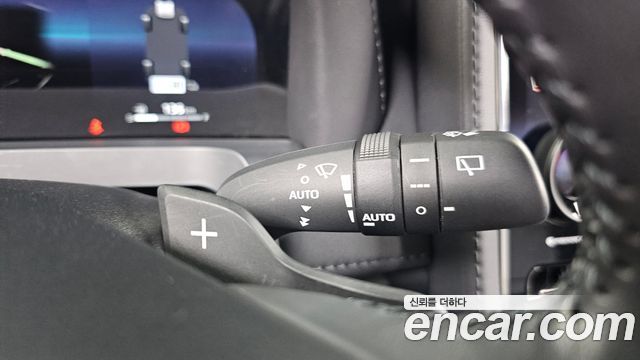 Toyota Alphard 2024 — photo 28