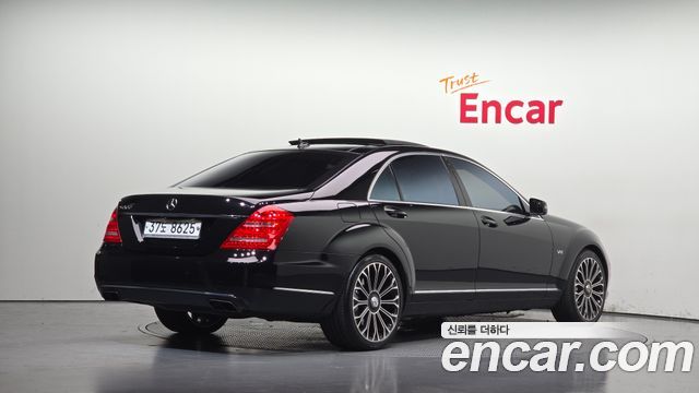 Mercedes-Benz S-Class 2010 — photo 2