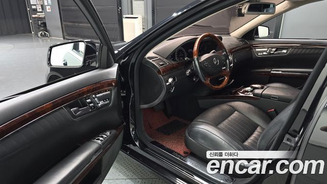 Mercedes-Benz S-Class 2010 — photo 10