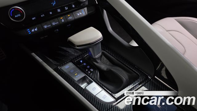 Hyundai AVANTE 2021 — photo 12