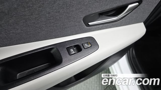 Hyundai AVANTE 2021 — photo 25