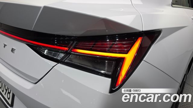 Hyundai AVANTE 2021 — photo 9