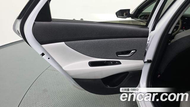Hyundai AVANTE 2021 — photo 15