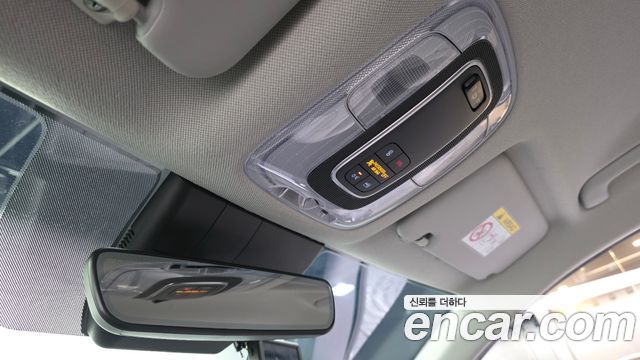 Hyundai AVANTE 2021 — photo 32