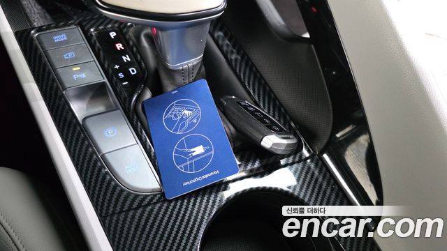 Hyundai AVANTE 2021 — photo 33