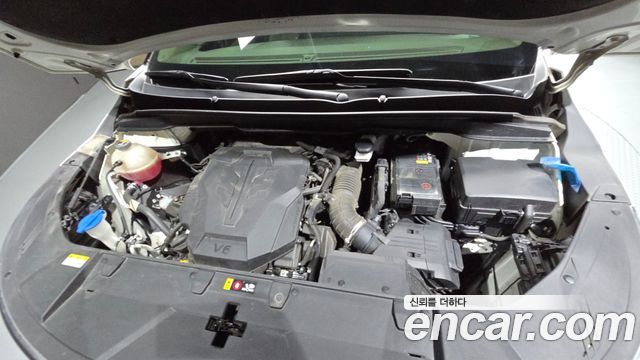 Kia Canival 2023 — photo 6