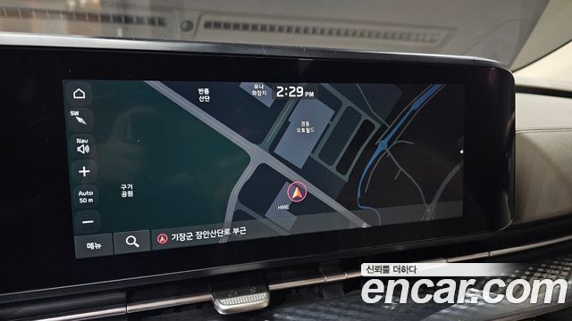 Kia Canival 2023 — photo 15