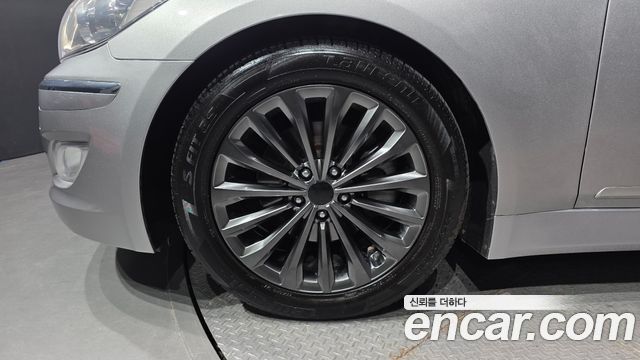 Hyundai Genesis 2013 — photo 5