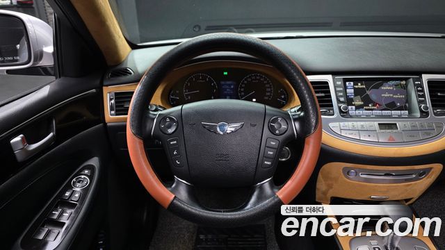 Hyundai Genesis 2013 — photo 13
