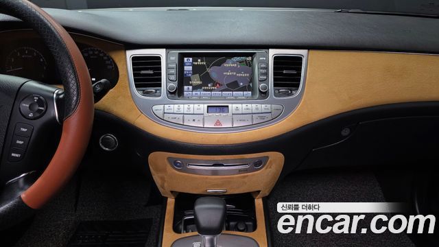 Hyundai Genesis 2013 — photo 14