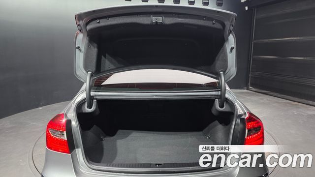 Hyundai Genesis 2013 — photo 20