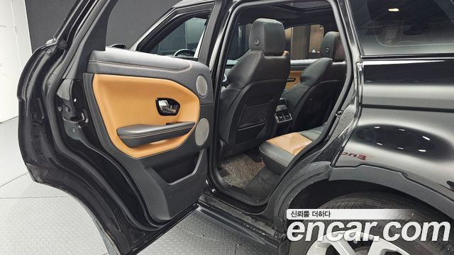 Land Rover Range Rover Evoque 2017 — photo 18