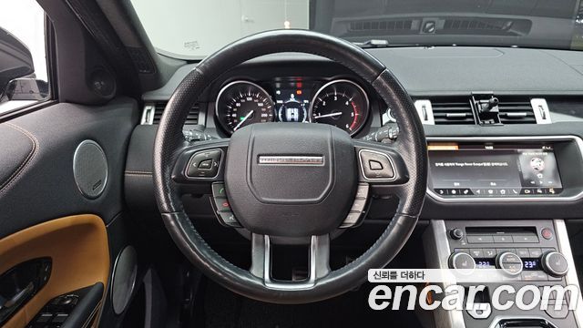 Land Rover Range Rover Evoque 2017 — photo 19