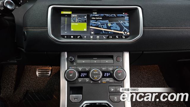 Land Rover Range Rover Evoque 2017 — photo 20