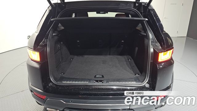 Land Rover Range Rover Evoque 2017 — photo 33