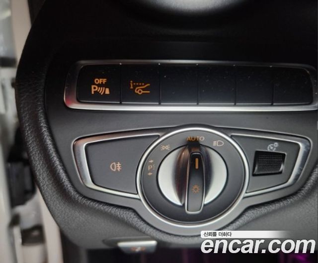 Mercedes-Benz C-Class 2020 — photo 13