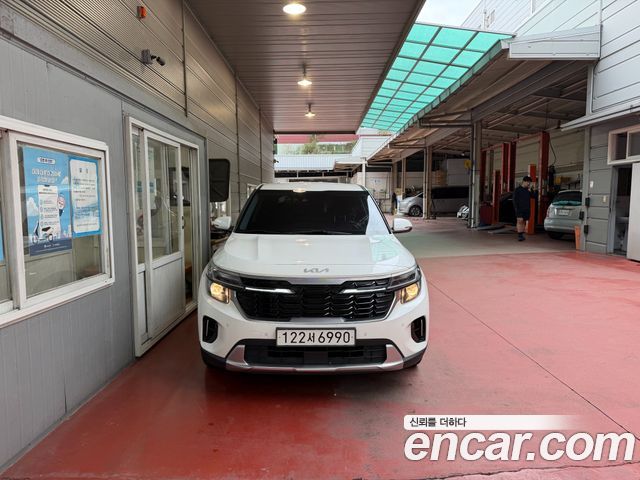 Kia Seltos 2023 — photo 3