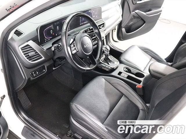 Kia Seltos 2023 — photo 18