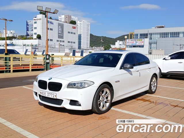BMW 5-Series 2012 — photo 1
