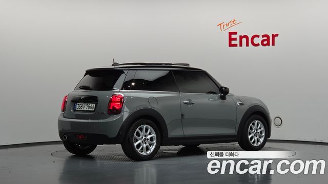 Mini Cooper 2021 — photo 2
