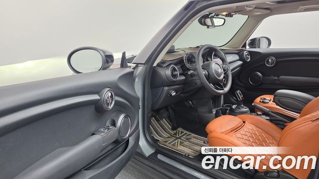 Mini Cooper 2021 — photo 13