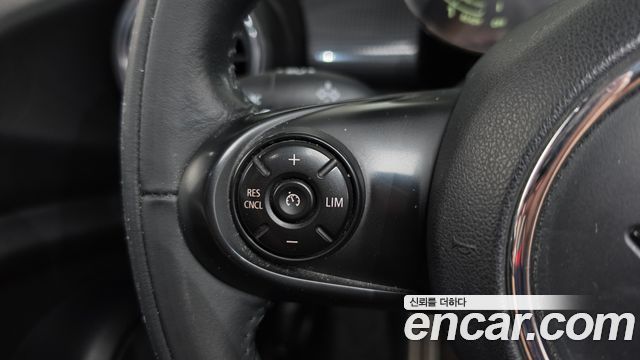 Mini Cooper 2021 — photo 22