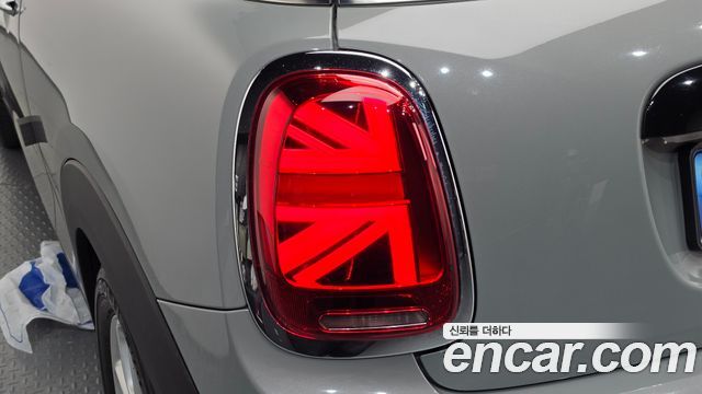 Mini Cooper 2021 — photo 9
