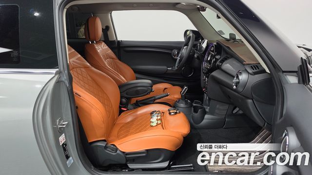 Mini Cooper 2021 — photo 16