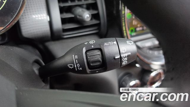 Mini Cooper 2021 — photo 30