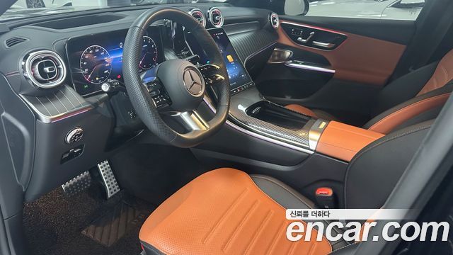 Mercedes-Benz GLC-Class 2025 — photo 9