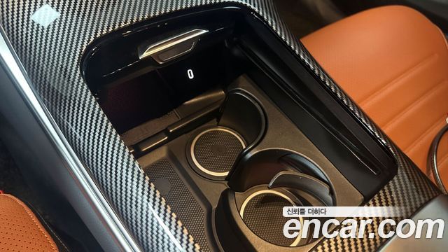 Mercedes-Benz GLC-Class 2025 — photo 13