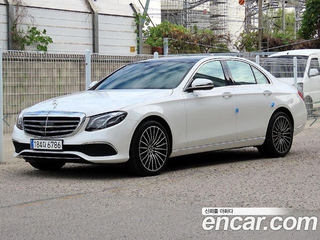 Mercedes-Benz E-Class 2019 — photo 3