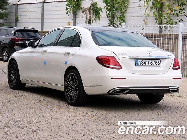 Mercedes-Benz E-Class 2019 — photo 4
