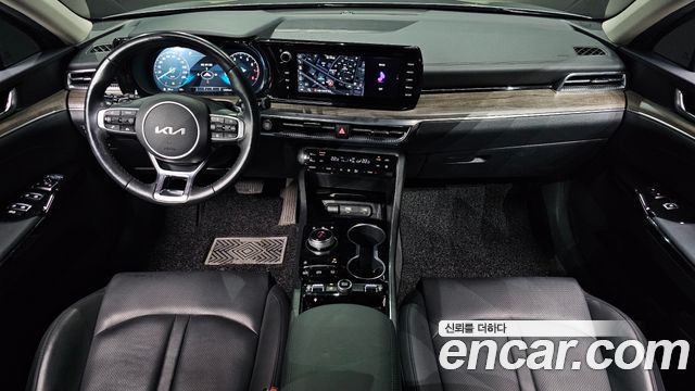 Kia K5 2022 — photo 10