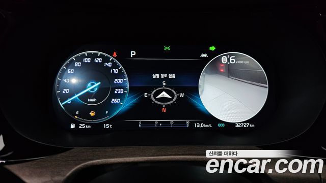 Kia K5 2022 — photo 11