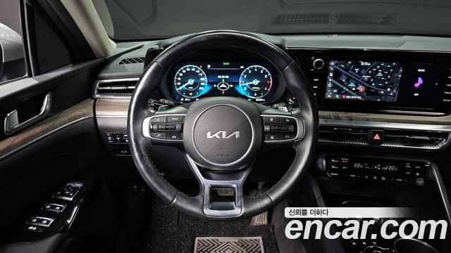 Kia K5 2022 — photo 19