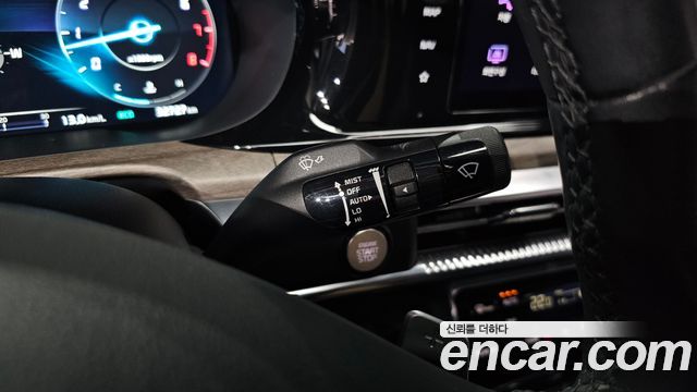 Kia K5 2022 — photo 22