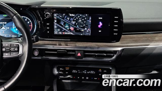 Kia K5 2022 — photo 23