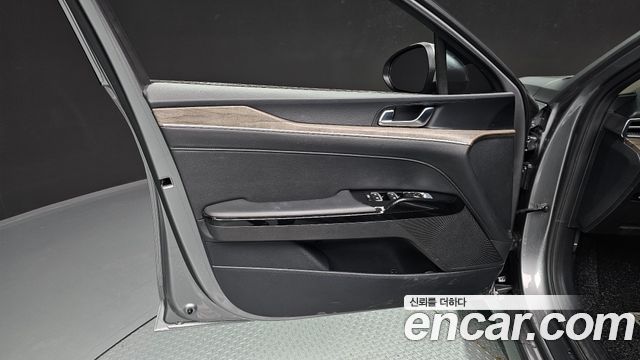 Kia K5 2022 — photo 14