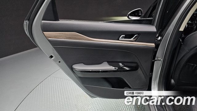 Kia K5 2022 — photo 15