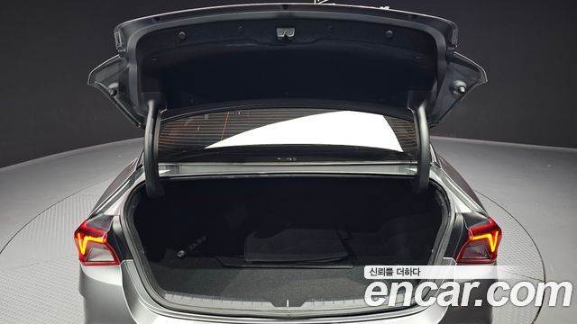 Kia K5 2022 — photo 31